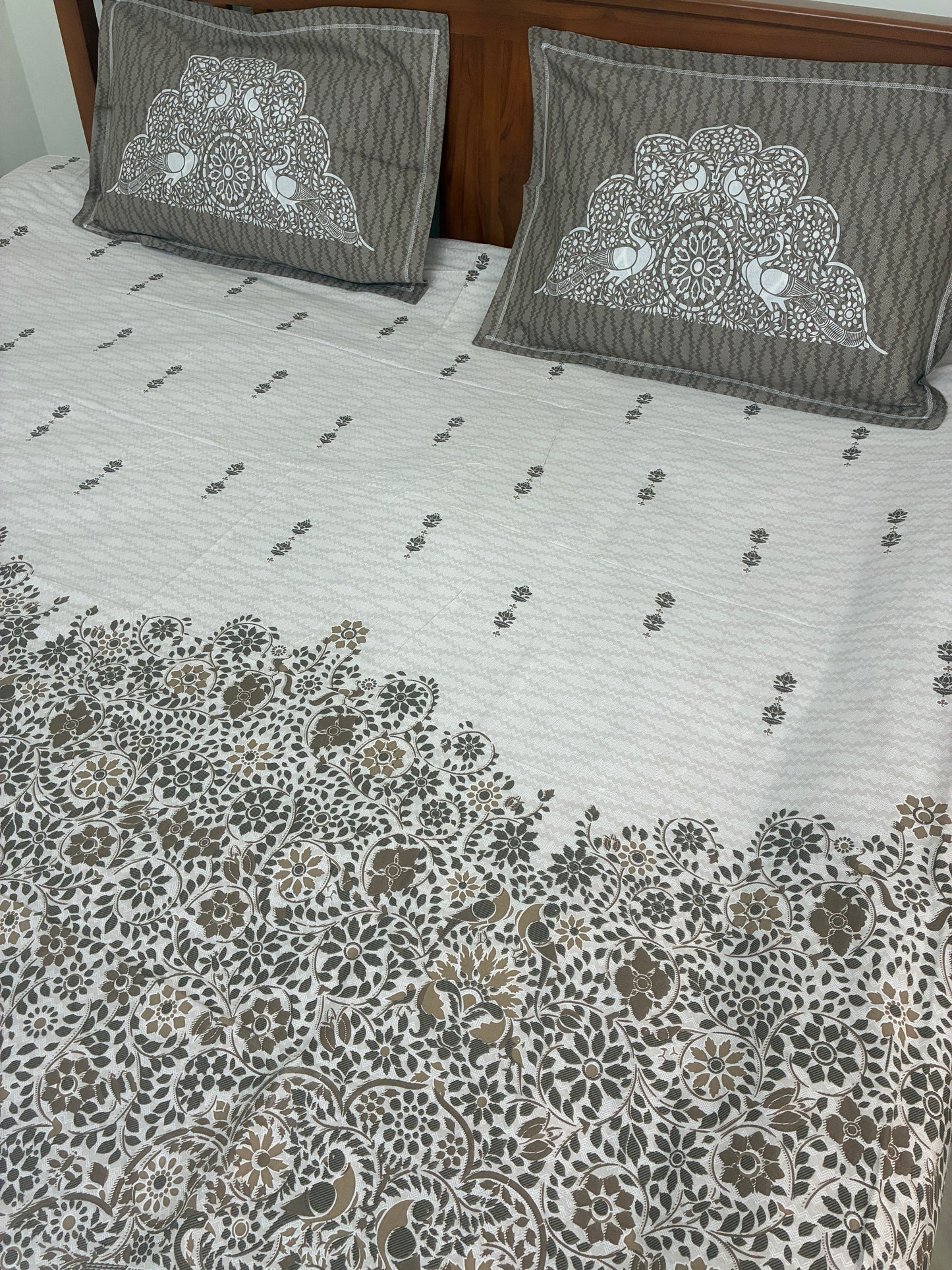 Premium Soft King Size Bedspread 108x108 inches