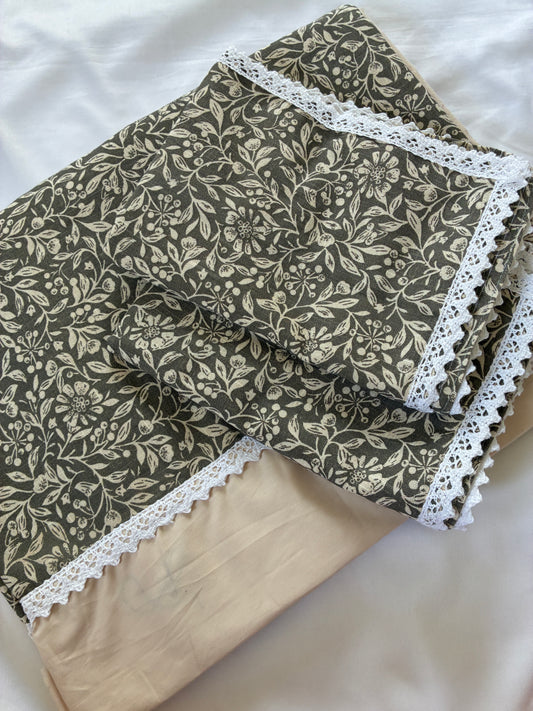 Lace Queen bedspread 90x100 inches