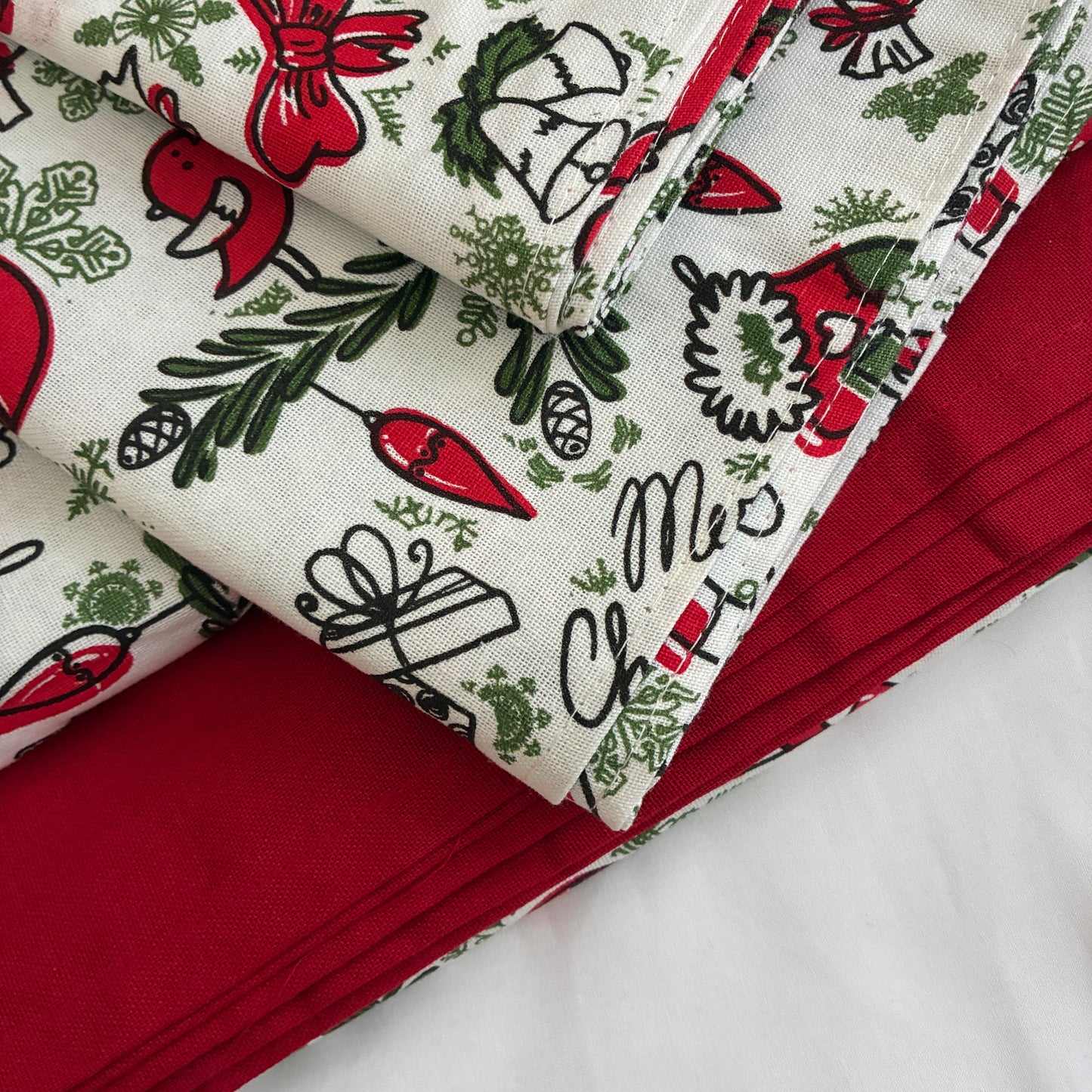 Christmas Theme King Size Cotton Bedspread 100x110 in (2 pillow covers)