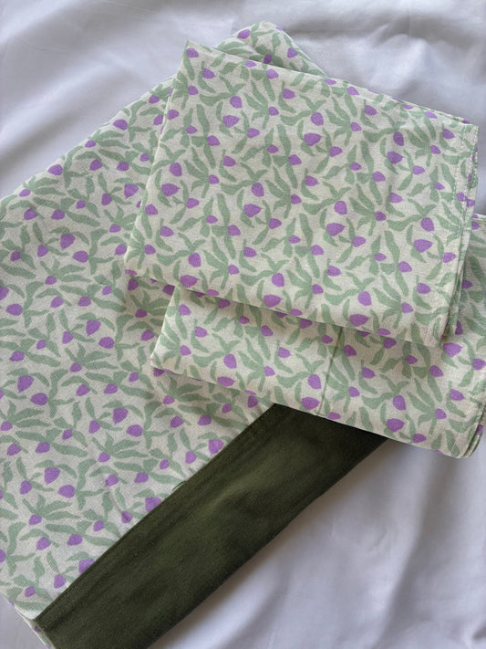 Floral Queen Size bedspread 90x100 inches