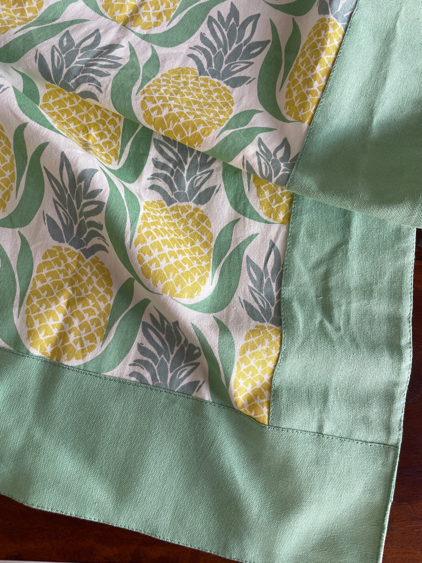 Pineapple Print Table covers