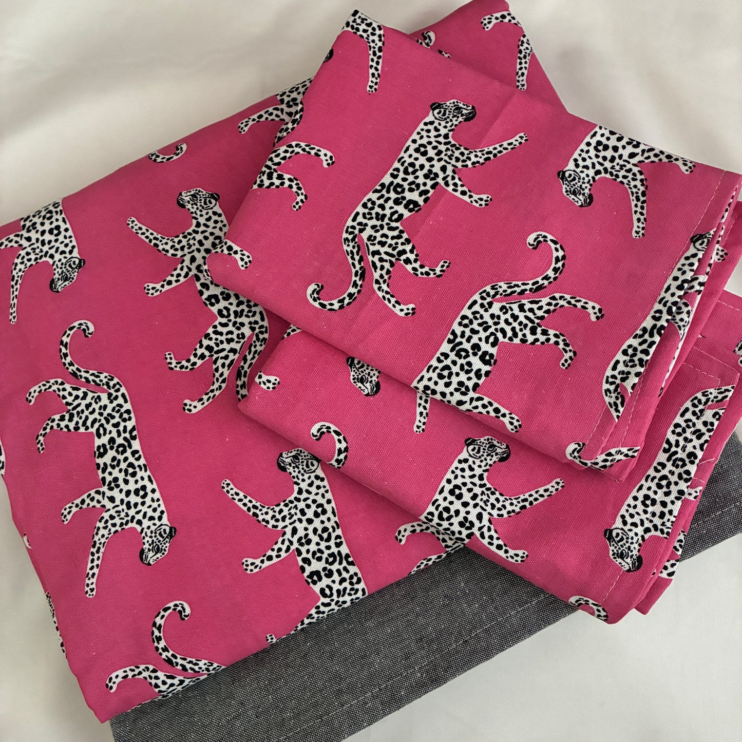 Pink Panther King Size Cotton Bedspread 100x110 inches (2 pillow covers)