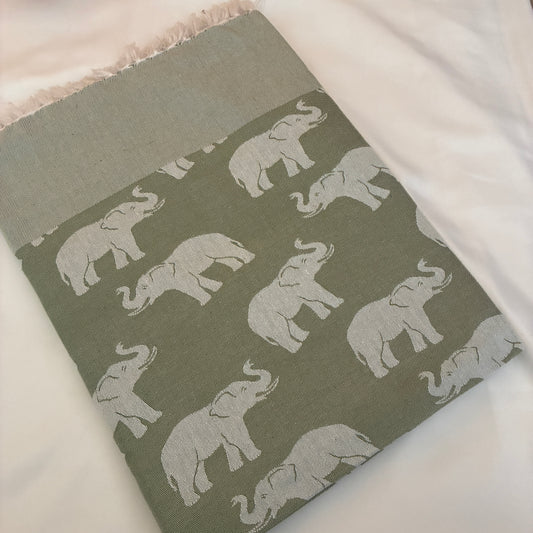 Green Elephant Single Size Blanket / Throw
