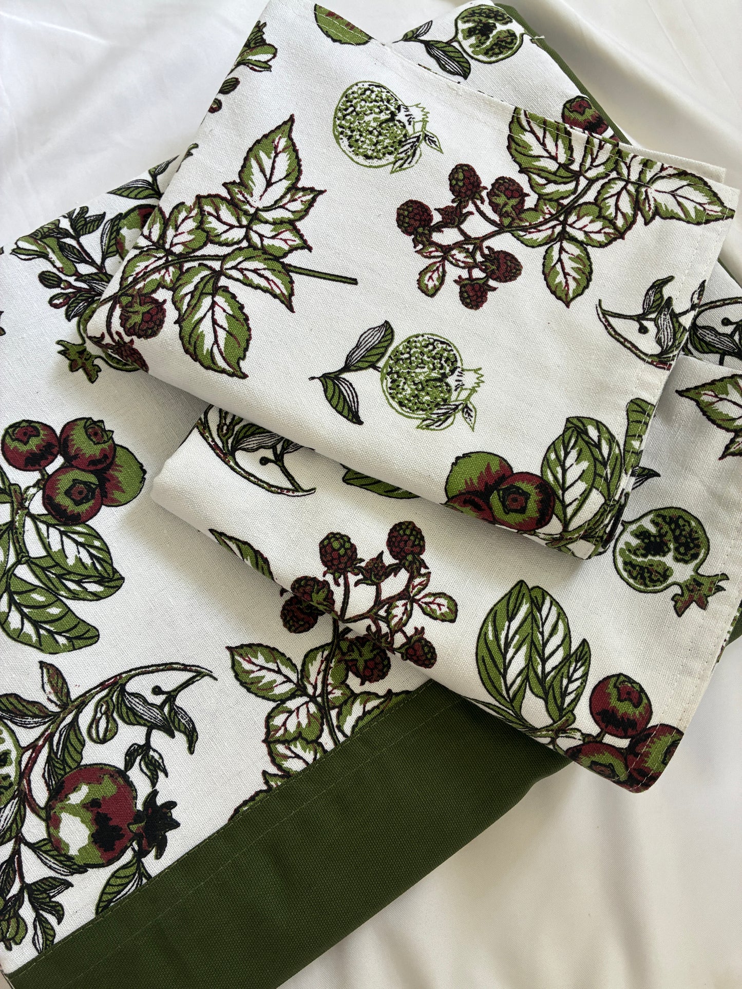 Queen Size Bedspread 90x100 inches