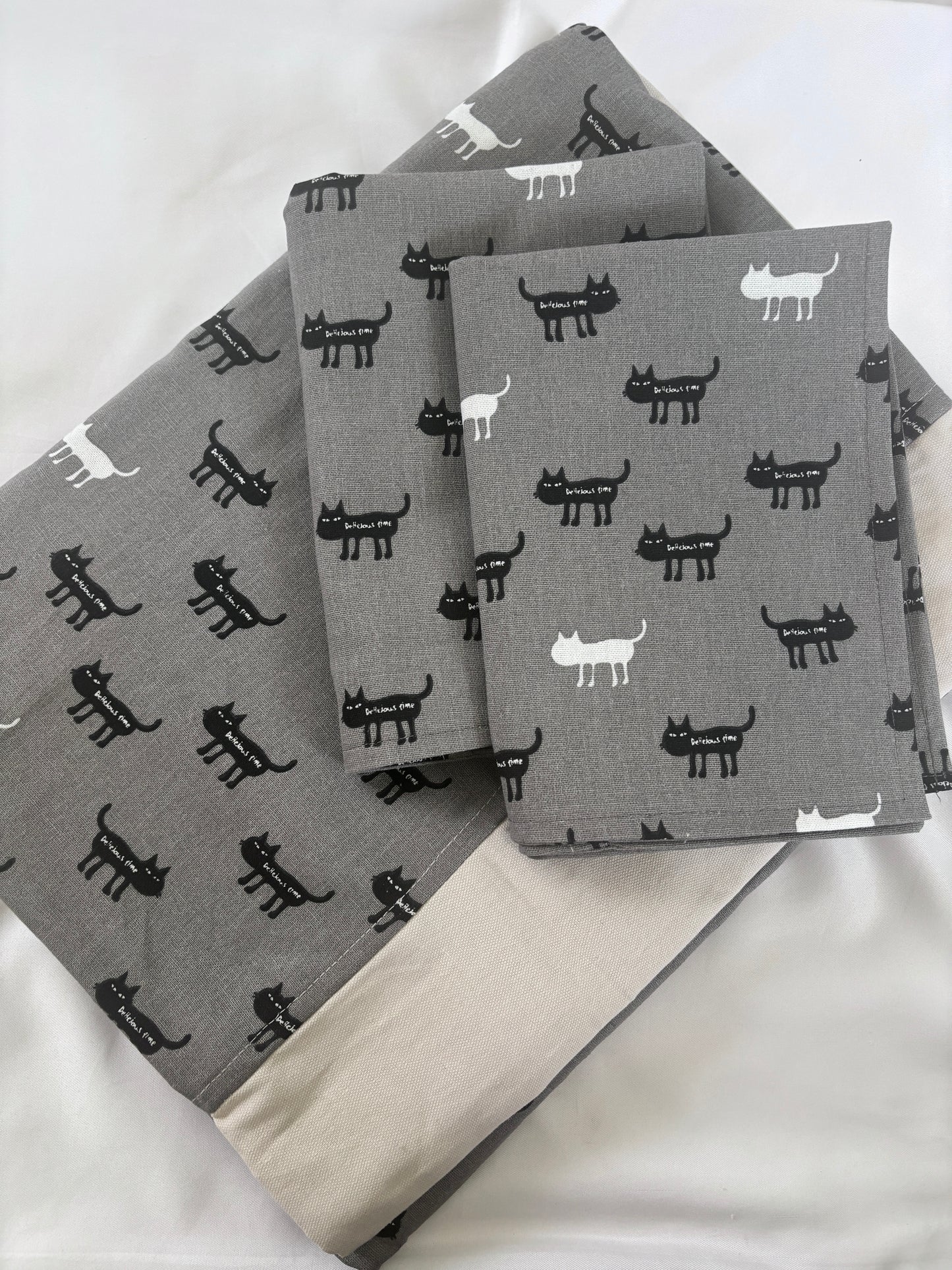 Queen Size Bedspread 90x100 inches