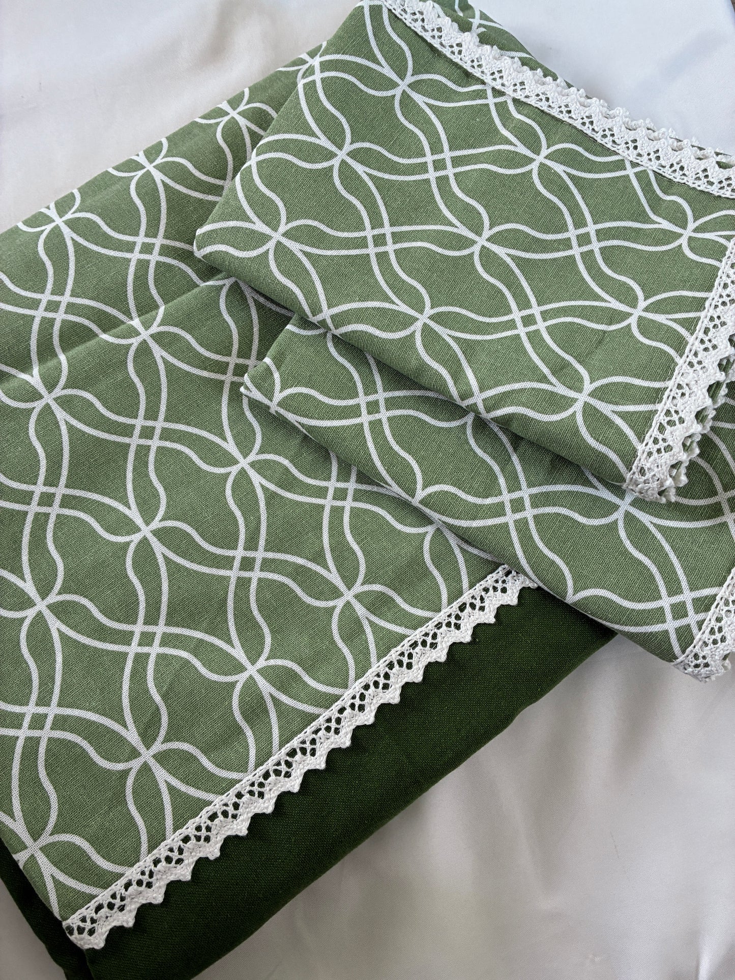 Lace Queen bedspread 90x100 inches