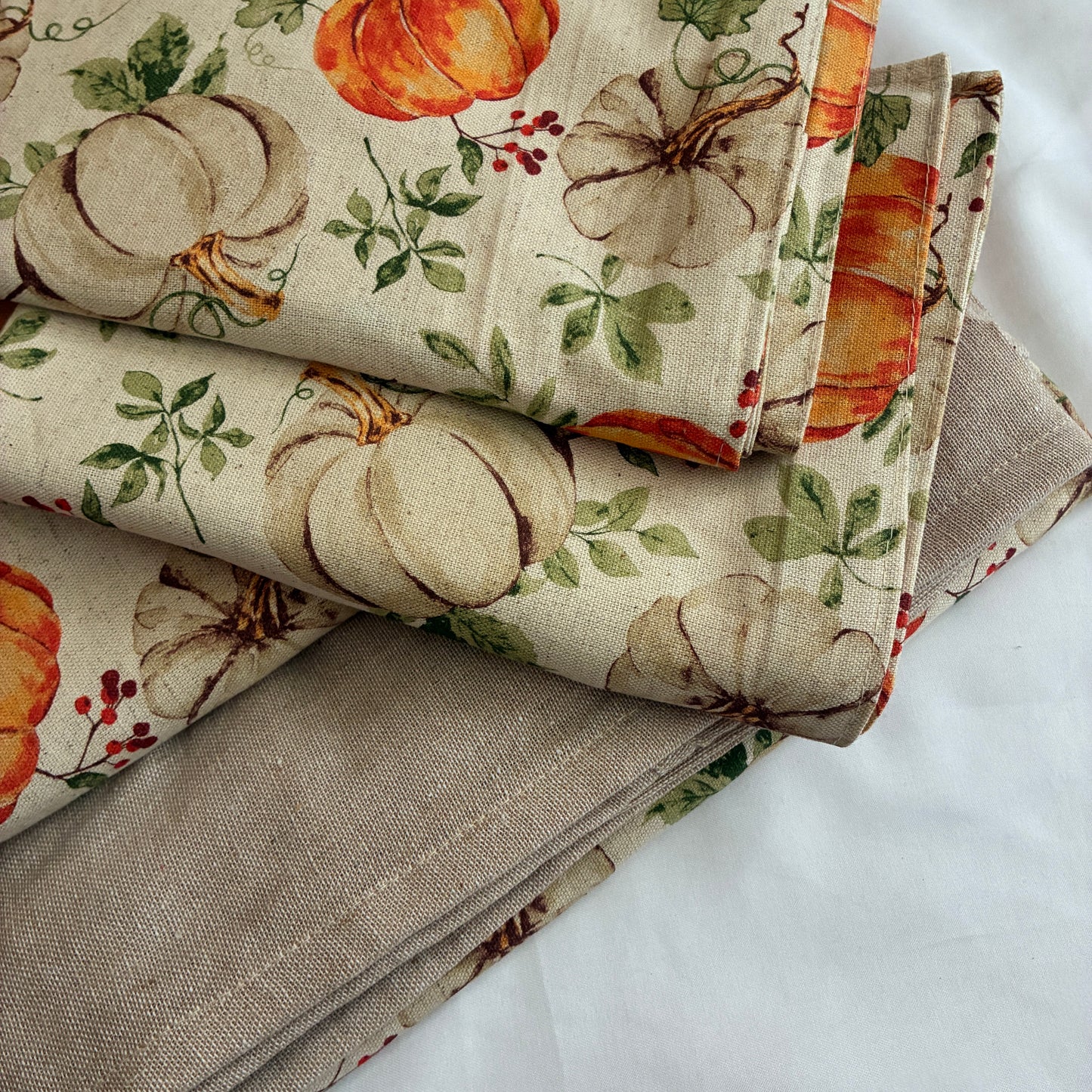 Pumpkin King Size Cotton Bedspread 100x110 inches (2 pillow covers)