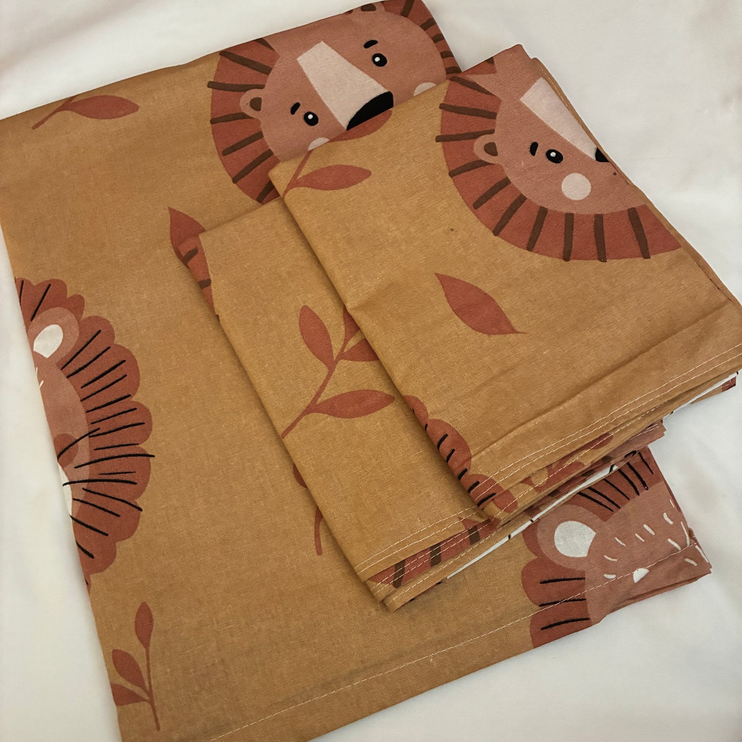 Simba Single Size Cotton Bedspread with 2 Pillow Covers 60 x 90 in