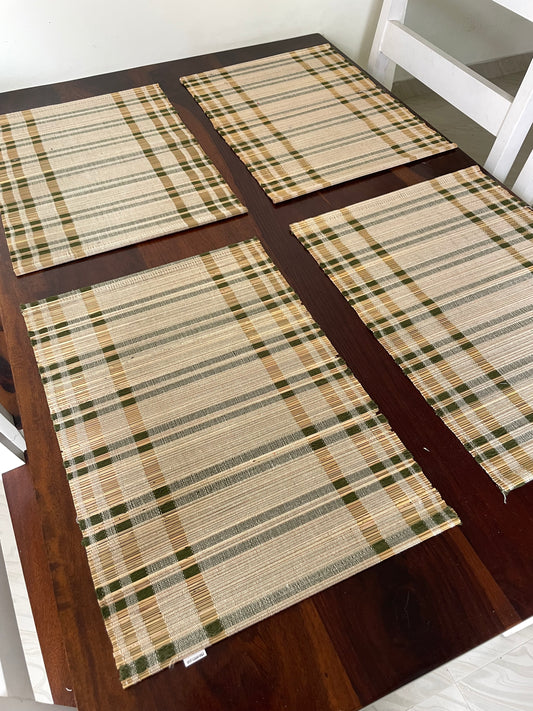 Grass Fibre Dinning Table Mats ( Set Of 6 )