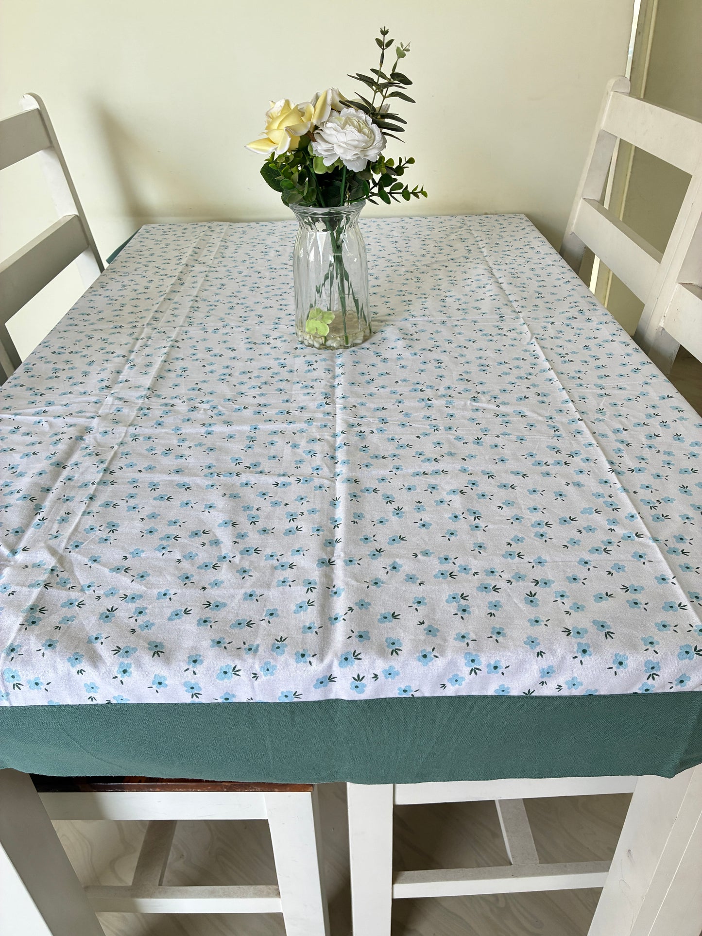 Floral 4 Seater Table Covers