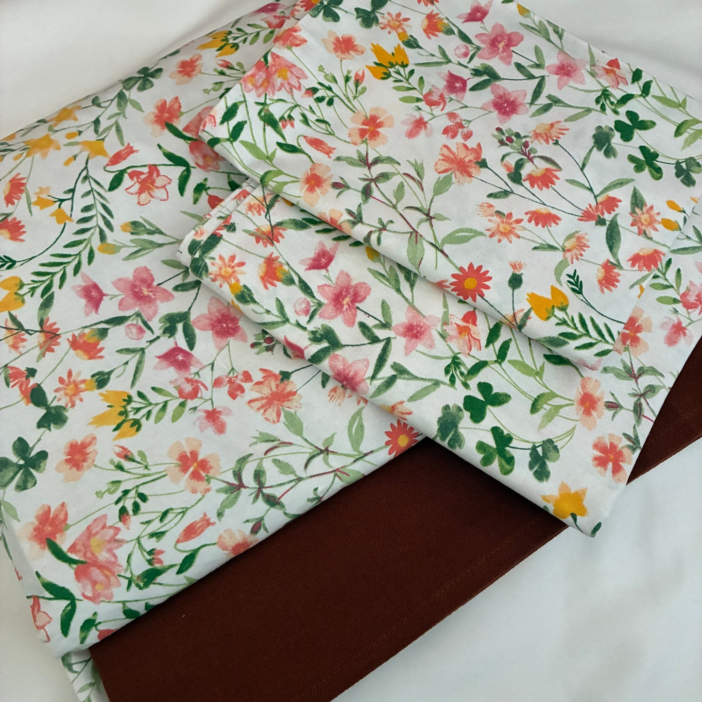 Mini Floral King Size Cotton Bedspread 100x110 in (2 pillow covers)