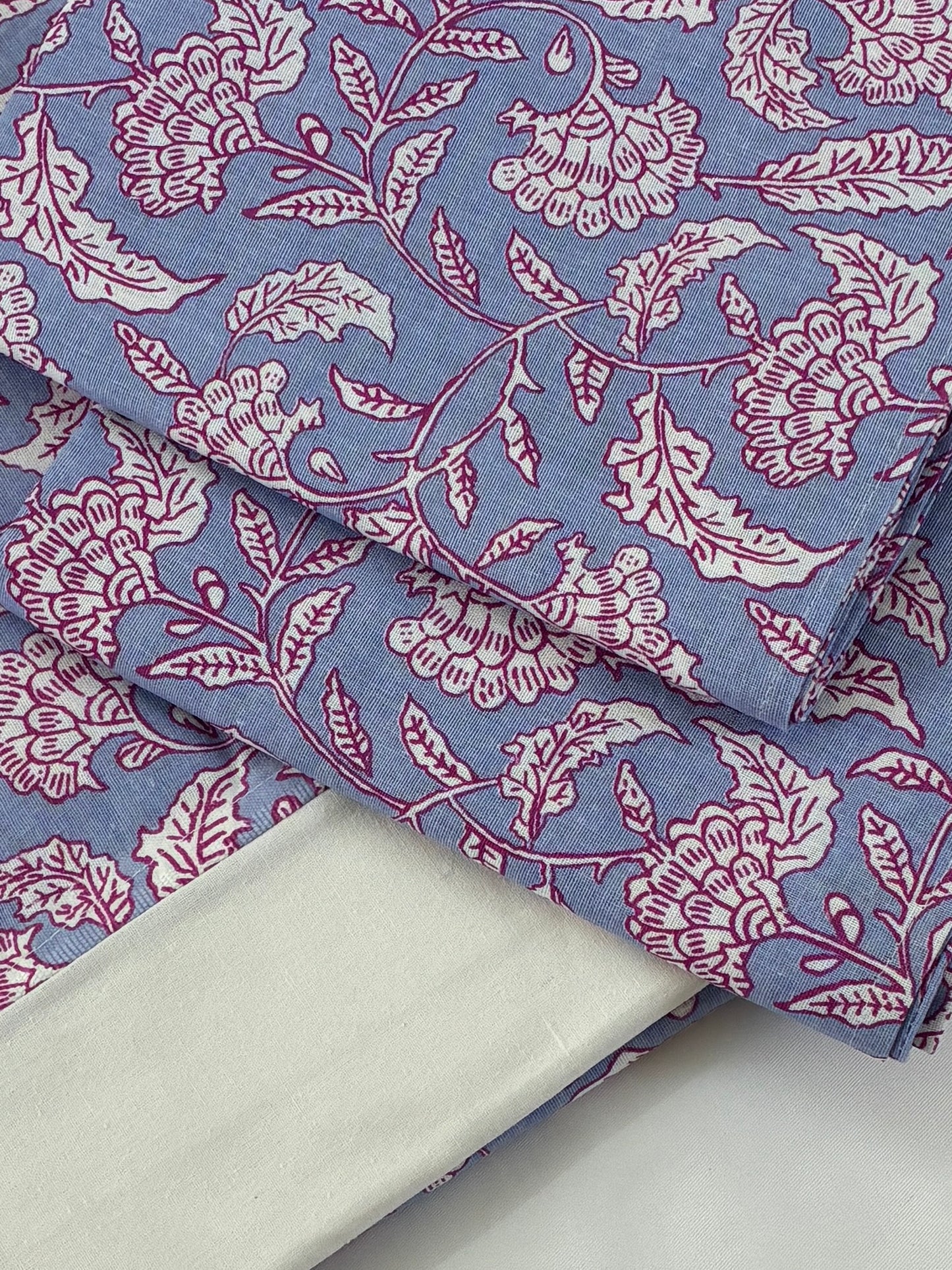 Queen Size Bedspread 90x100 inches