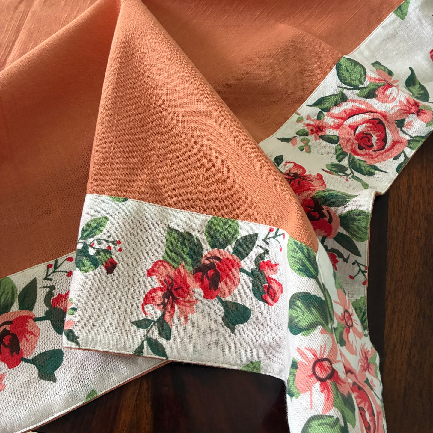 Plain with Floral Border 4 Seater Table Covers