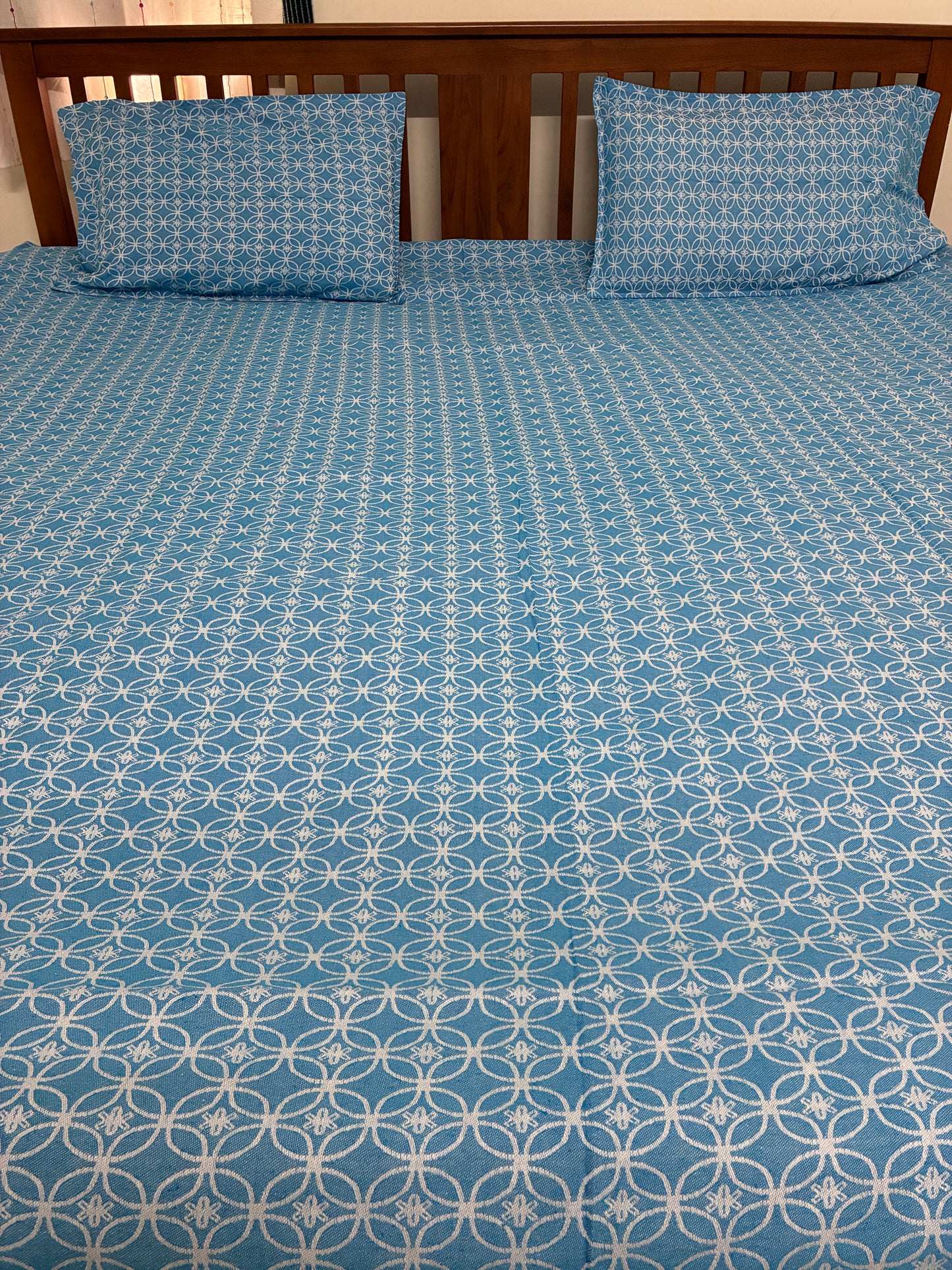 Premium Blue King Size Bedspread 108 x 108 in