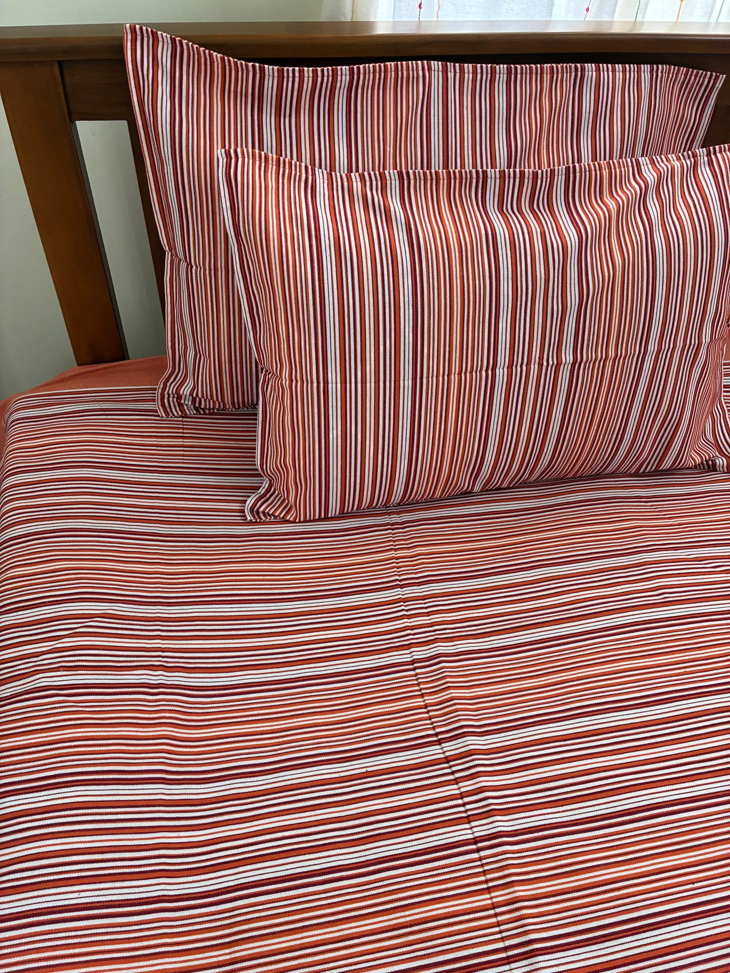 Premium Stripes King Size Bedspread 108 x 108 in