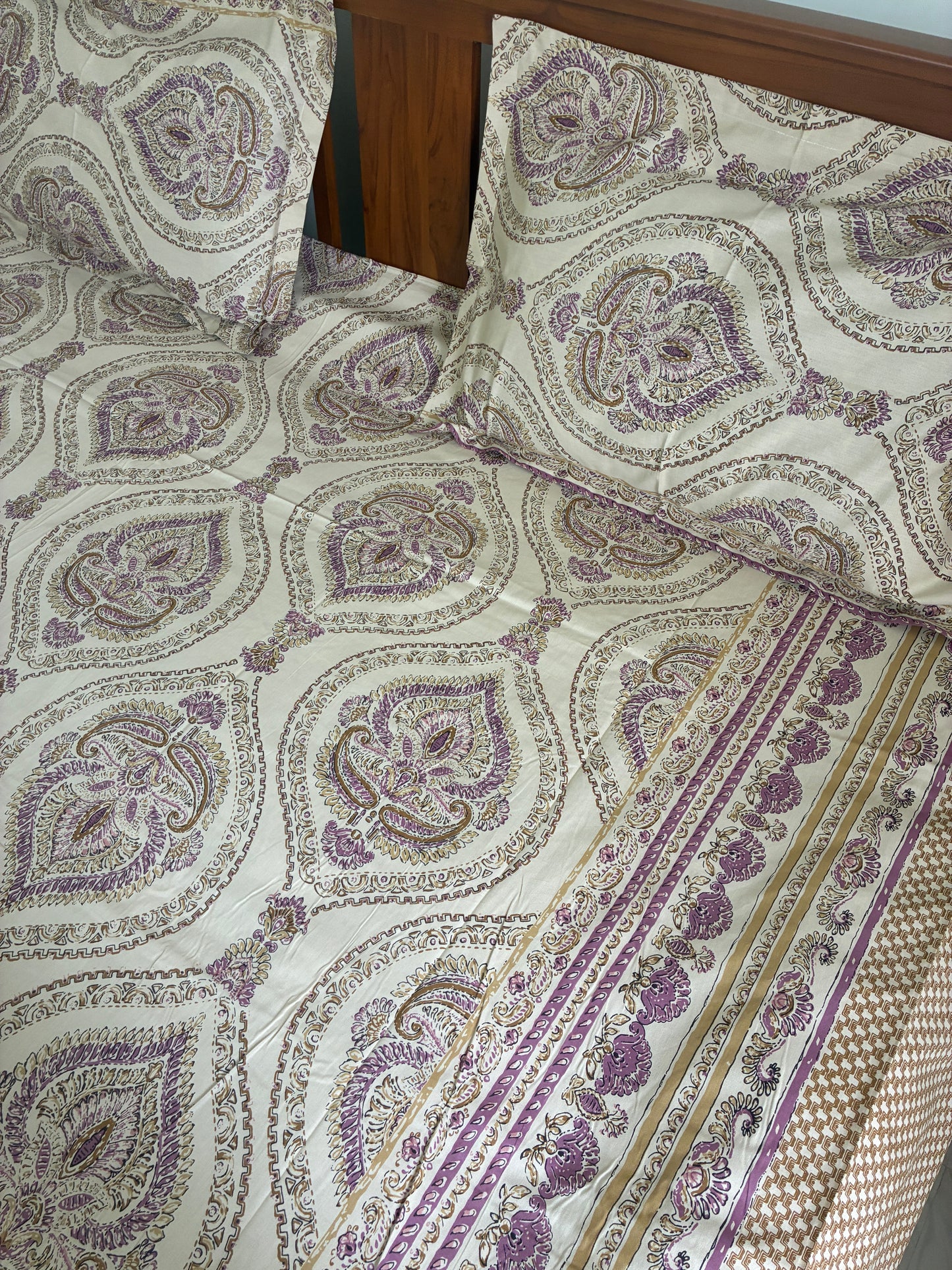 Premium Soft King Size Bedspread 108x108 inches