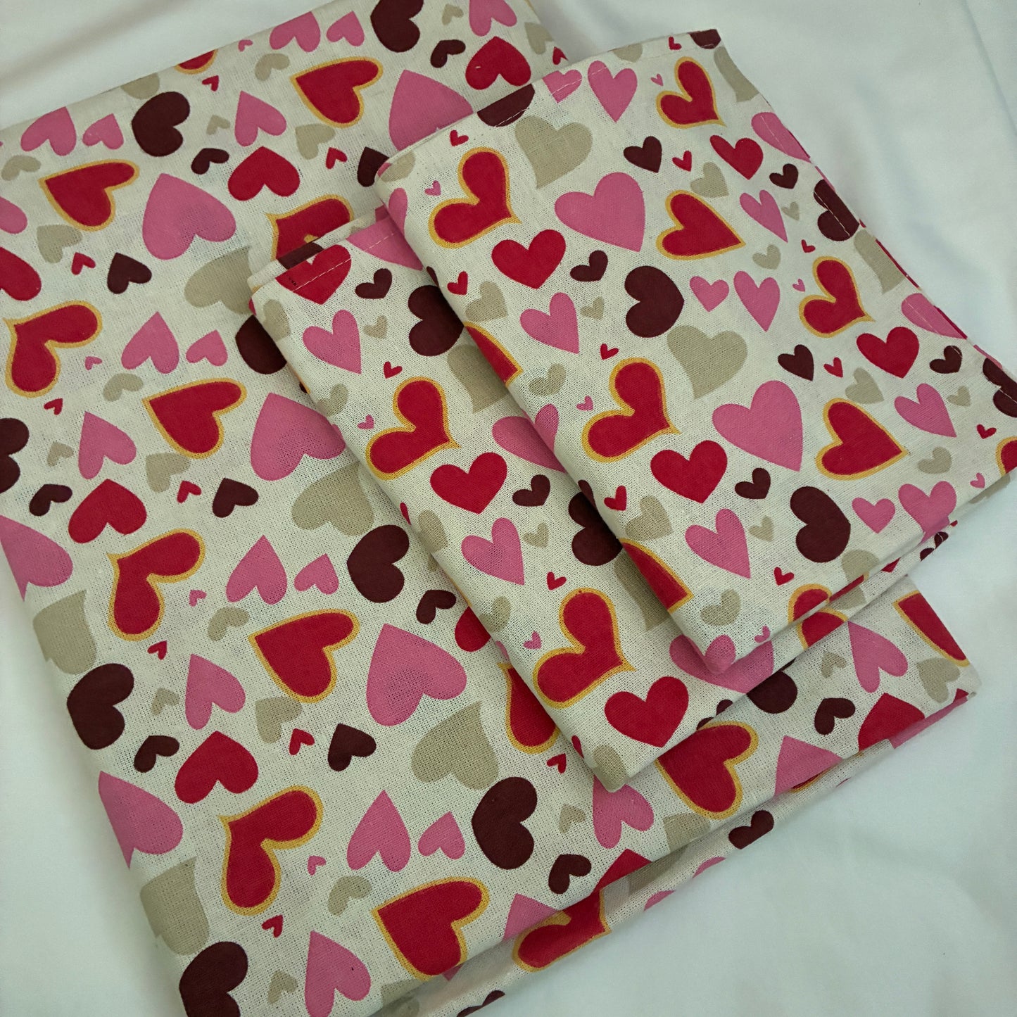 Red Heart Single Size Cotton Bedspread with 2 Pillow Covers 60 x 90 in