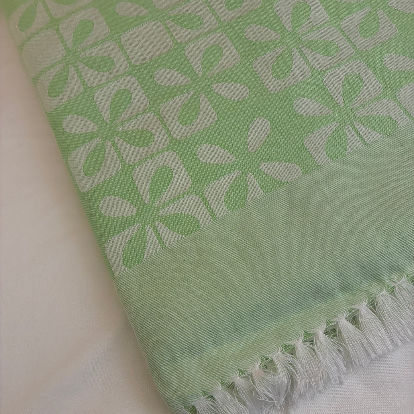 Green Floral Single Size Blanket / Throw
