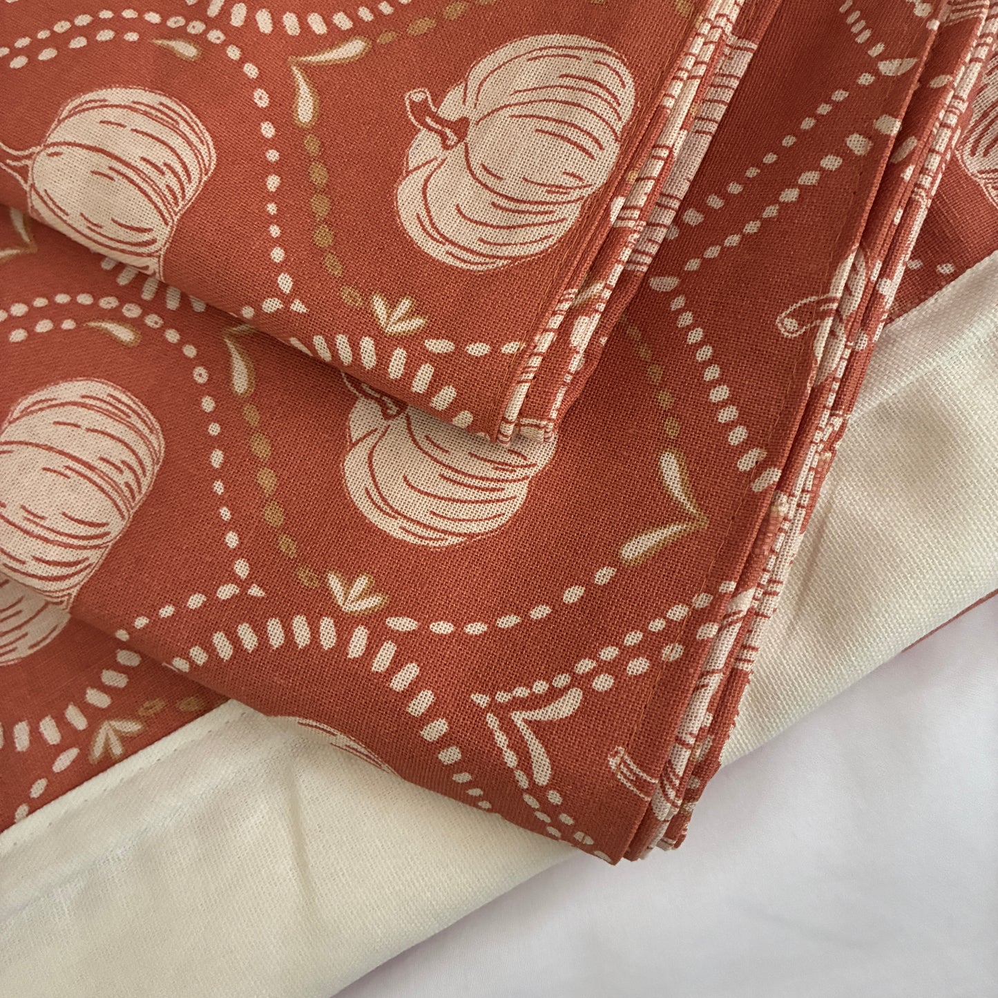 Rustic Pumpkin Queen Size Bedspread 90x100 inches ( 2 PILLOW COVERS)