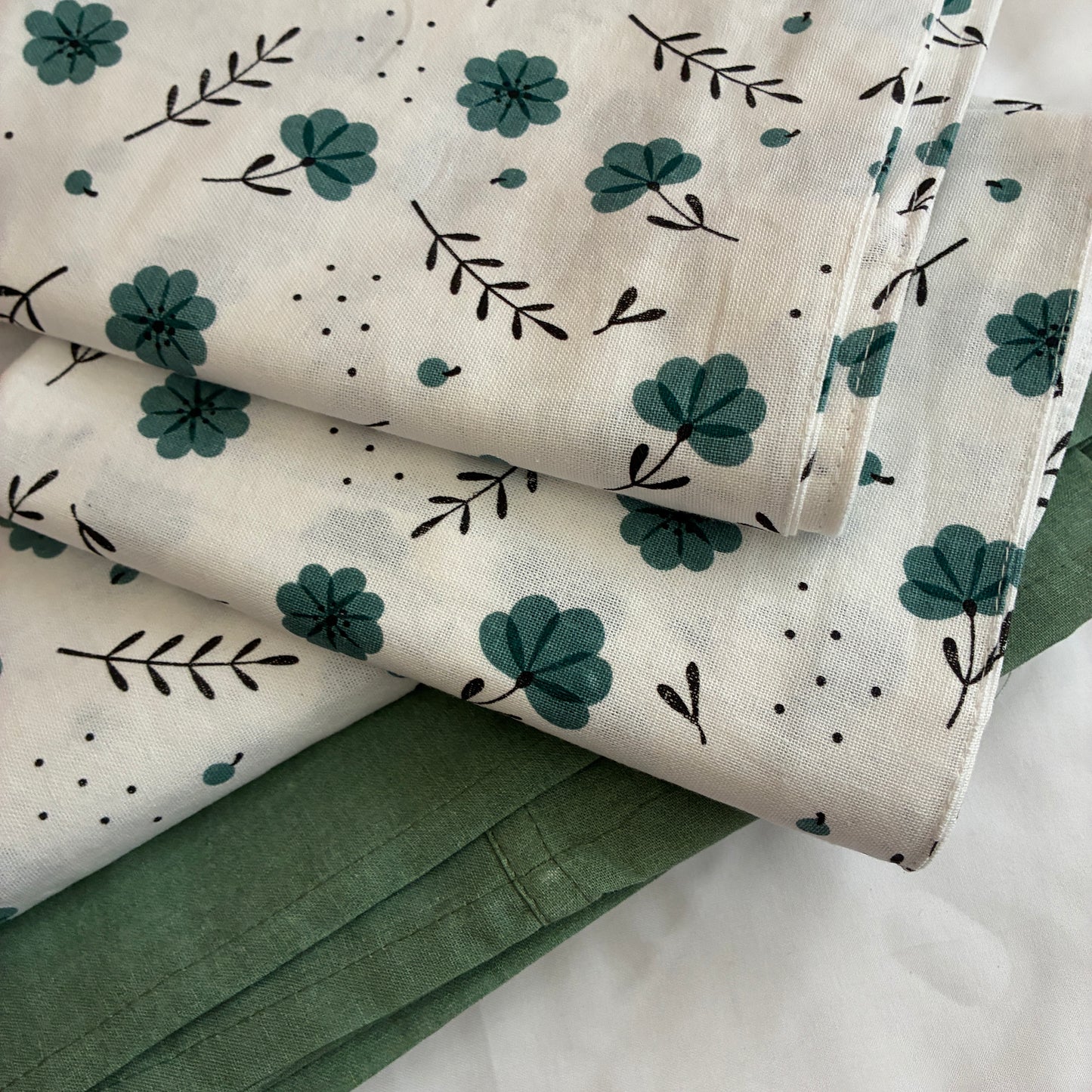 Green Floral King Size Cotton Bedspread 100x110 inches (2 pillow covers)