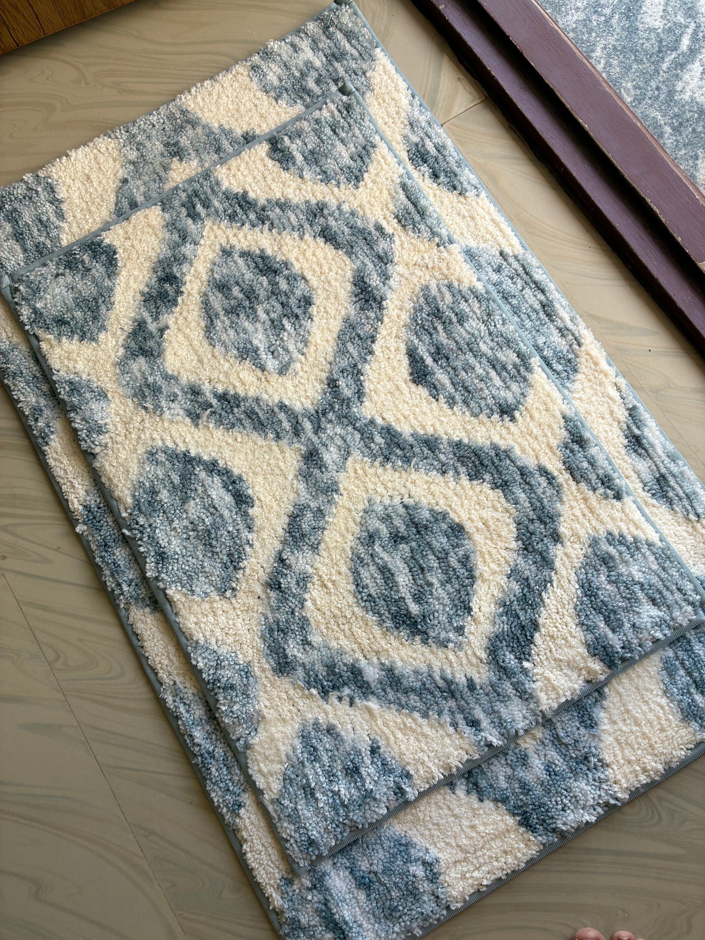 Anti Slip Grey Diamond Floor mats (set of 2) (40x60cm) (50x82cm)