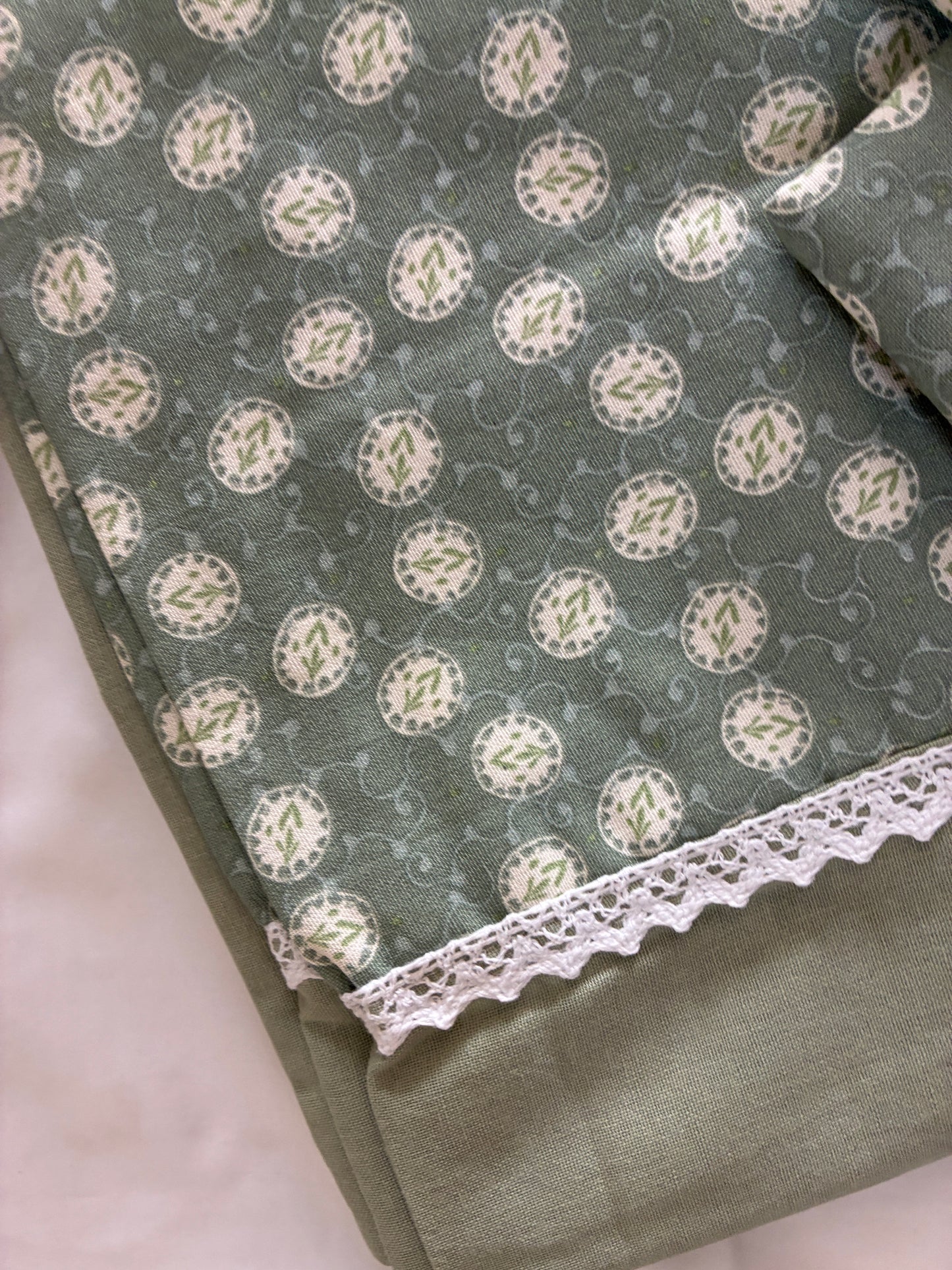 Lace Queen bedspread 90x100 inches