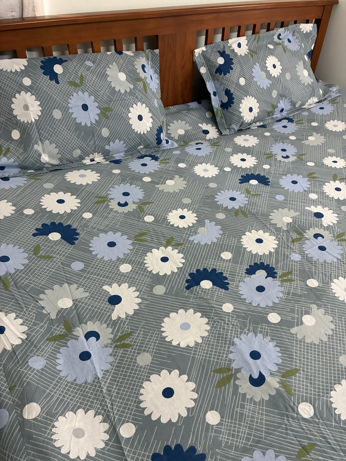 Fitted King Size Bedspreads  78 x 72 x 8 inch