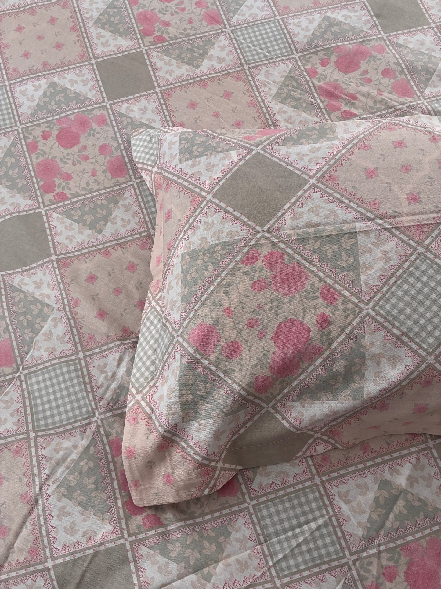Pink Floral Fitted King Size Bedspreads  75x75x10 inches