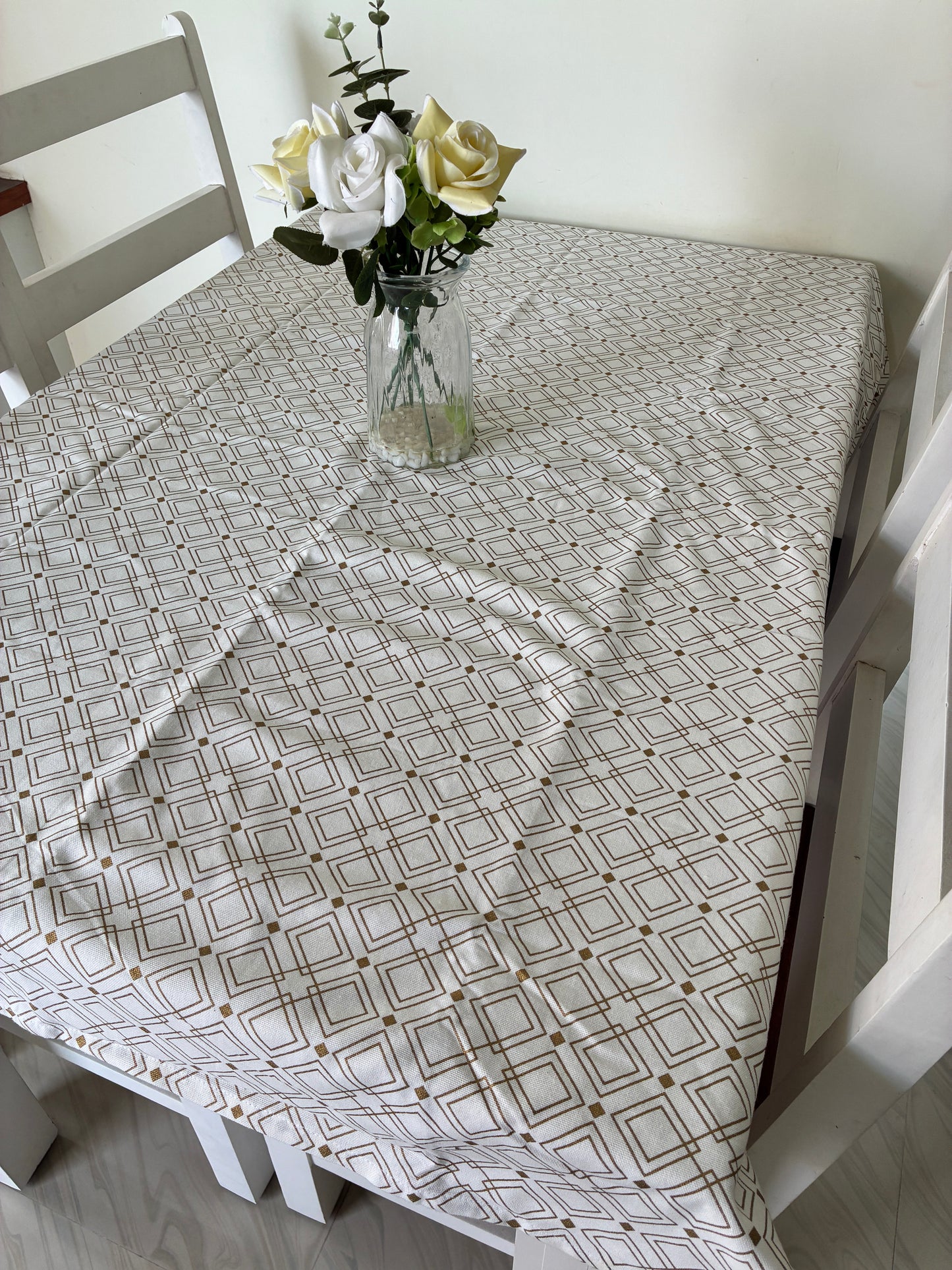 Brown Abstract 6 Seater Table covers