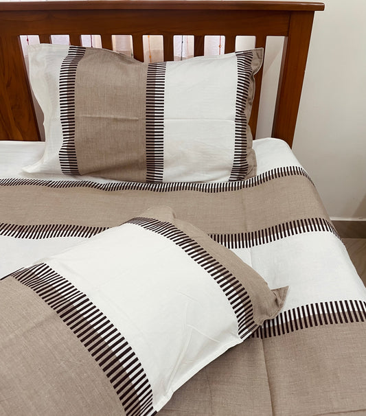 Brown and White King Size Bedspread 108 x 108 in