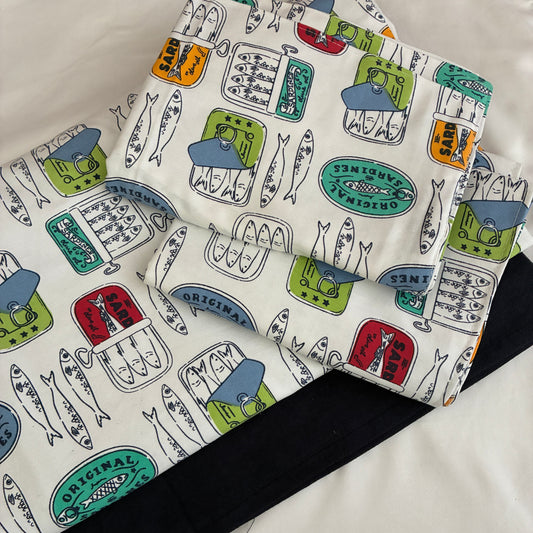 Fish Print Queen Size Bedspread 90x100 inches ( 2 PILLOW COVERS)