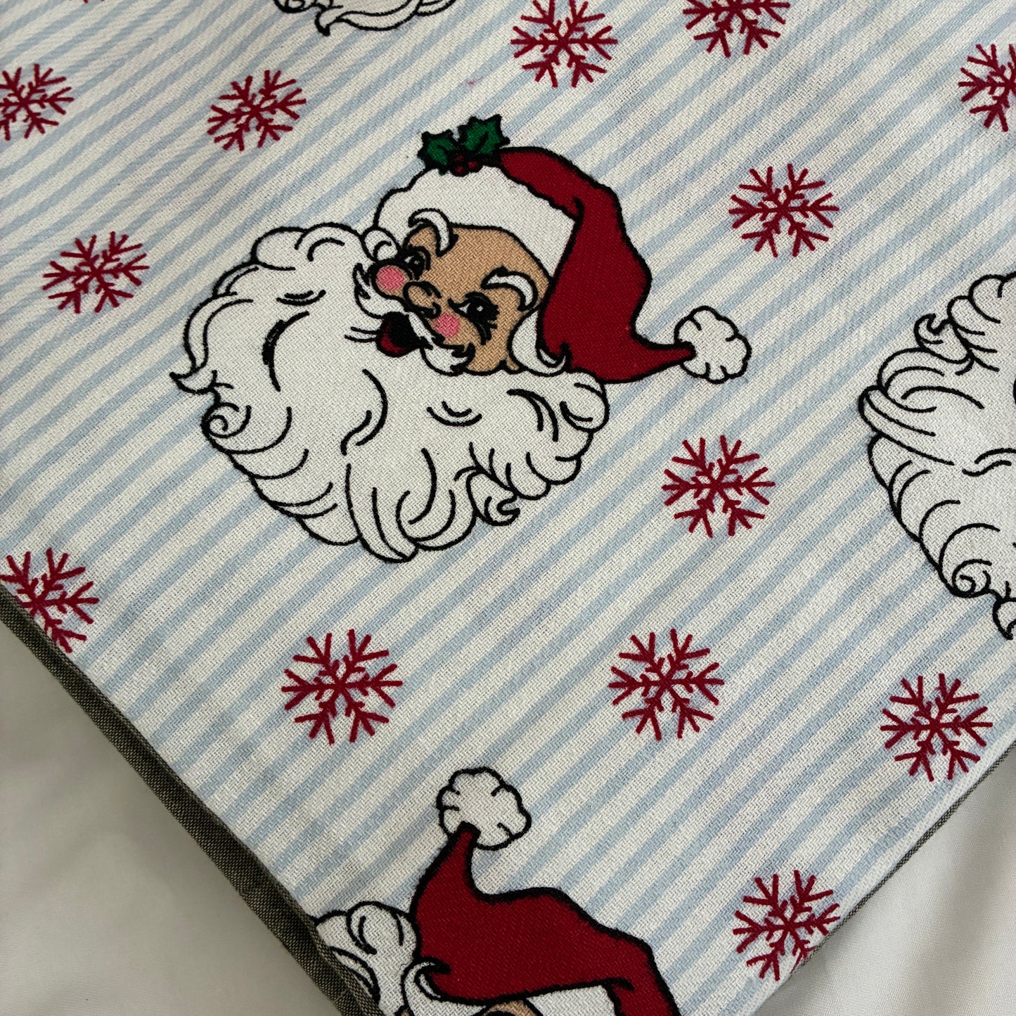 Christmas Cheer King Size Cotton Bedspread 100x110 inches (2 pillow covers)