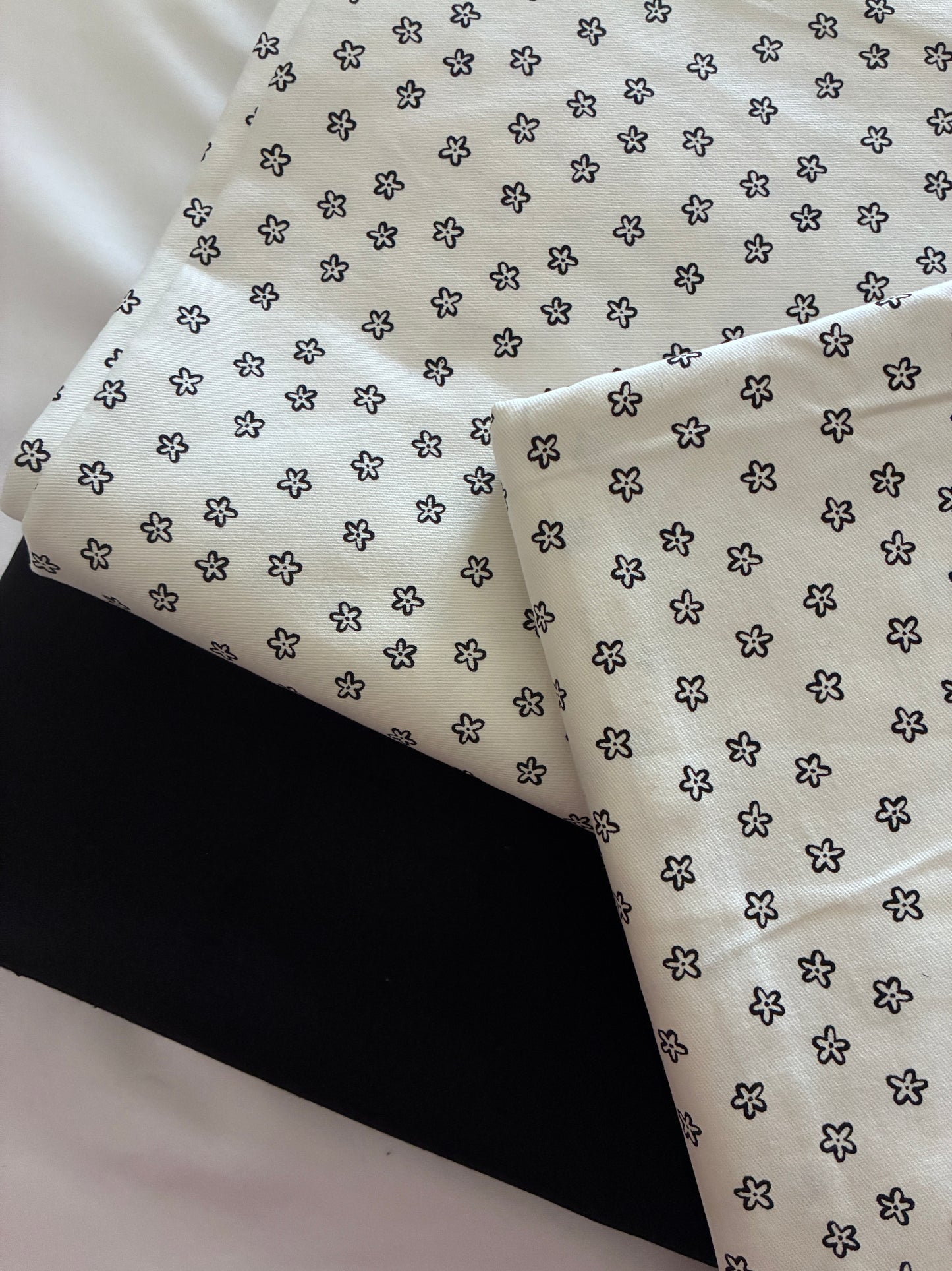 Black and White King Size Cotton Bedspread 100x110 in