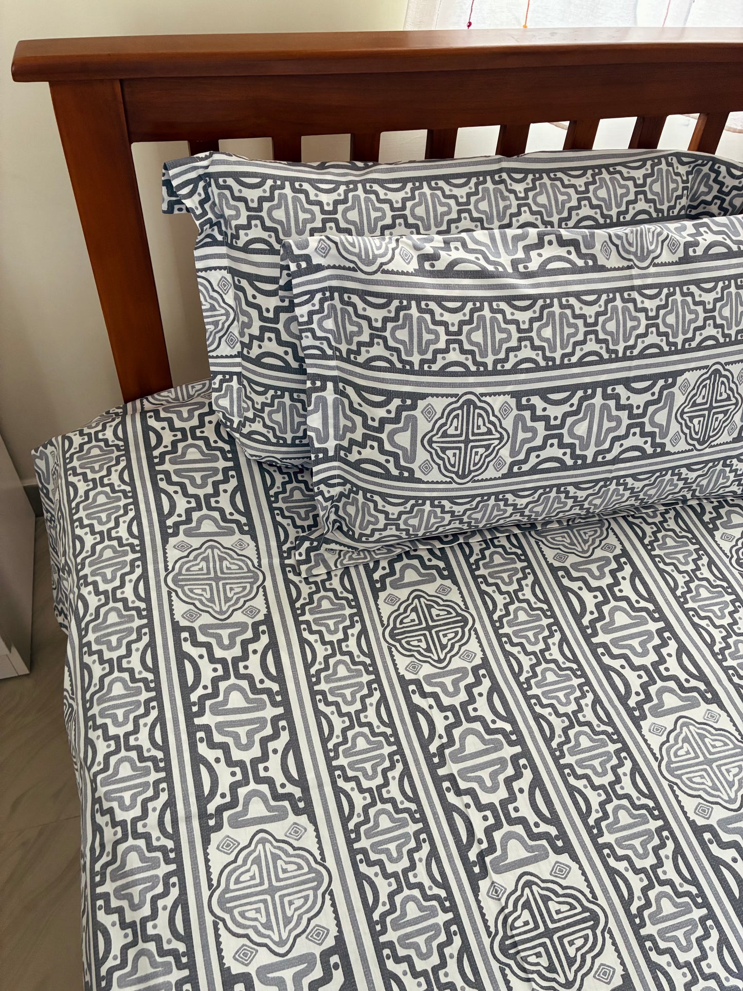 Super King Size Bedspread 120x 120 inches