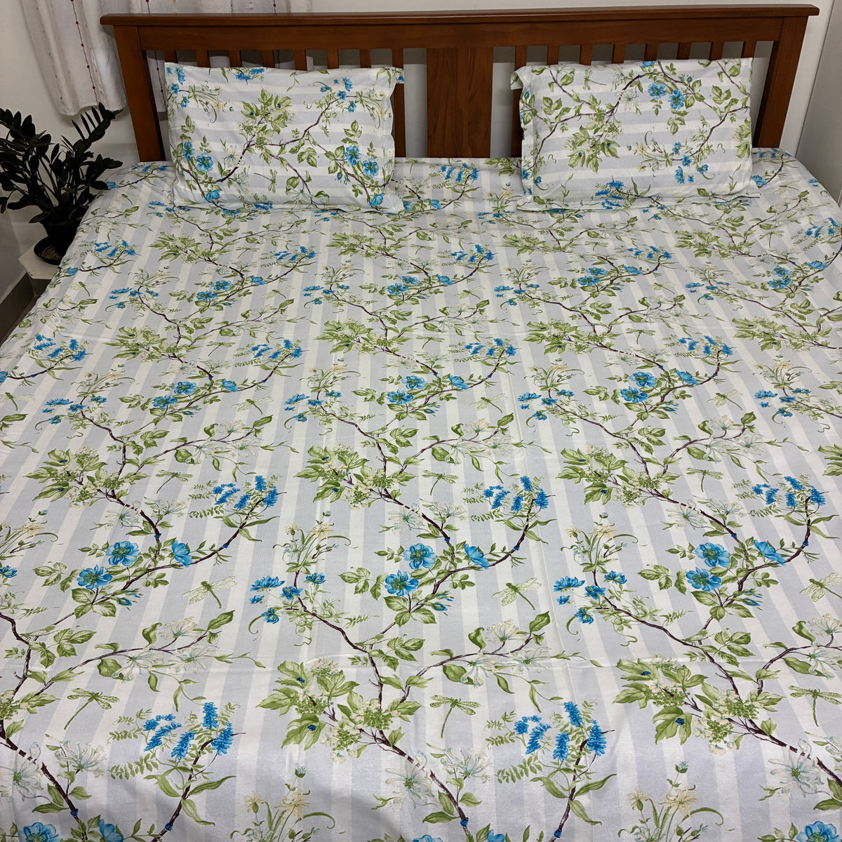 300 TC Blue Floral King Size Cotton Bedspread 108x108 inches