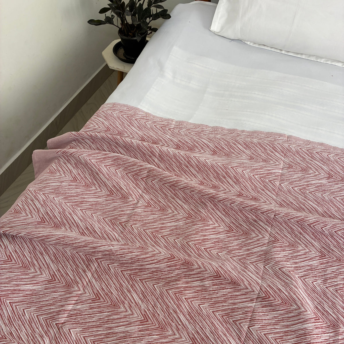 Brown Dual Tone zigzag Single Size Blanket / Throw