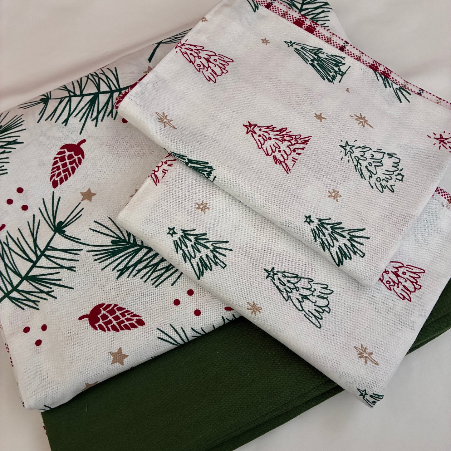 Christmas Tree King Size Cotton Bedspread 100x110 in (2 pillow covers)