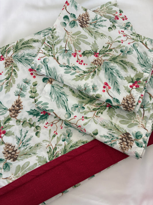 Pine Berry Queen Size Bedspread 90x100 inches