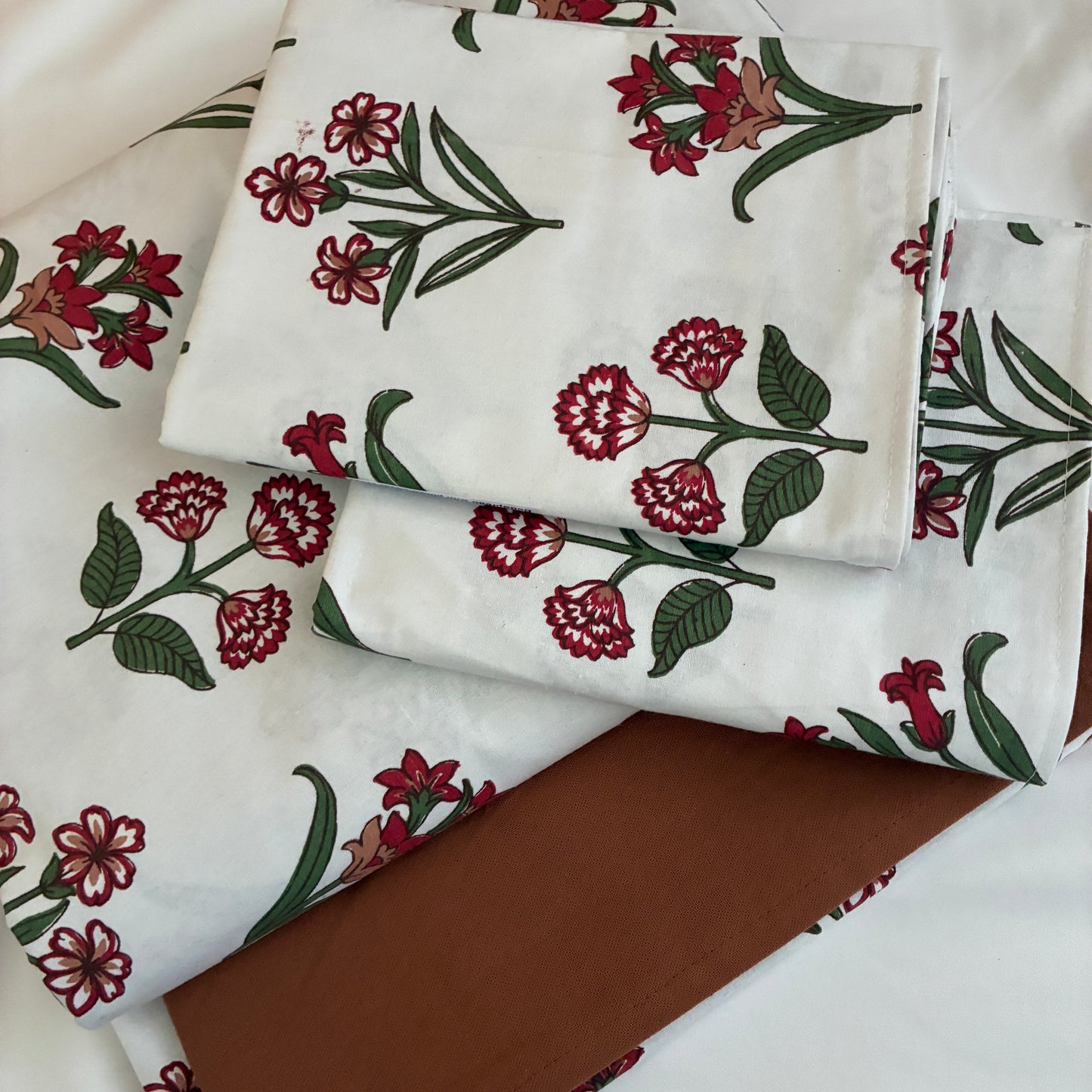 King Size Cotton Bedspread 100x110 inches (2 pillow covers)