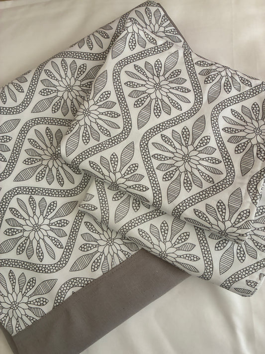 Floral Grid King Size Cotton Bedspread 100x110 inches