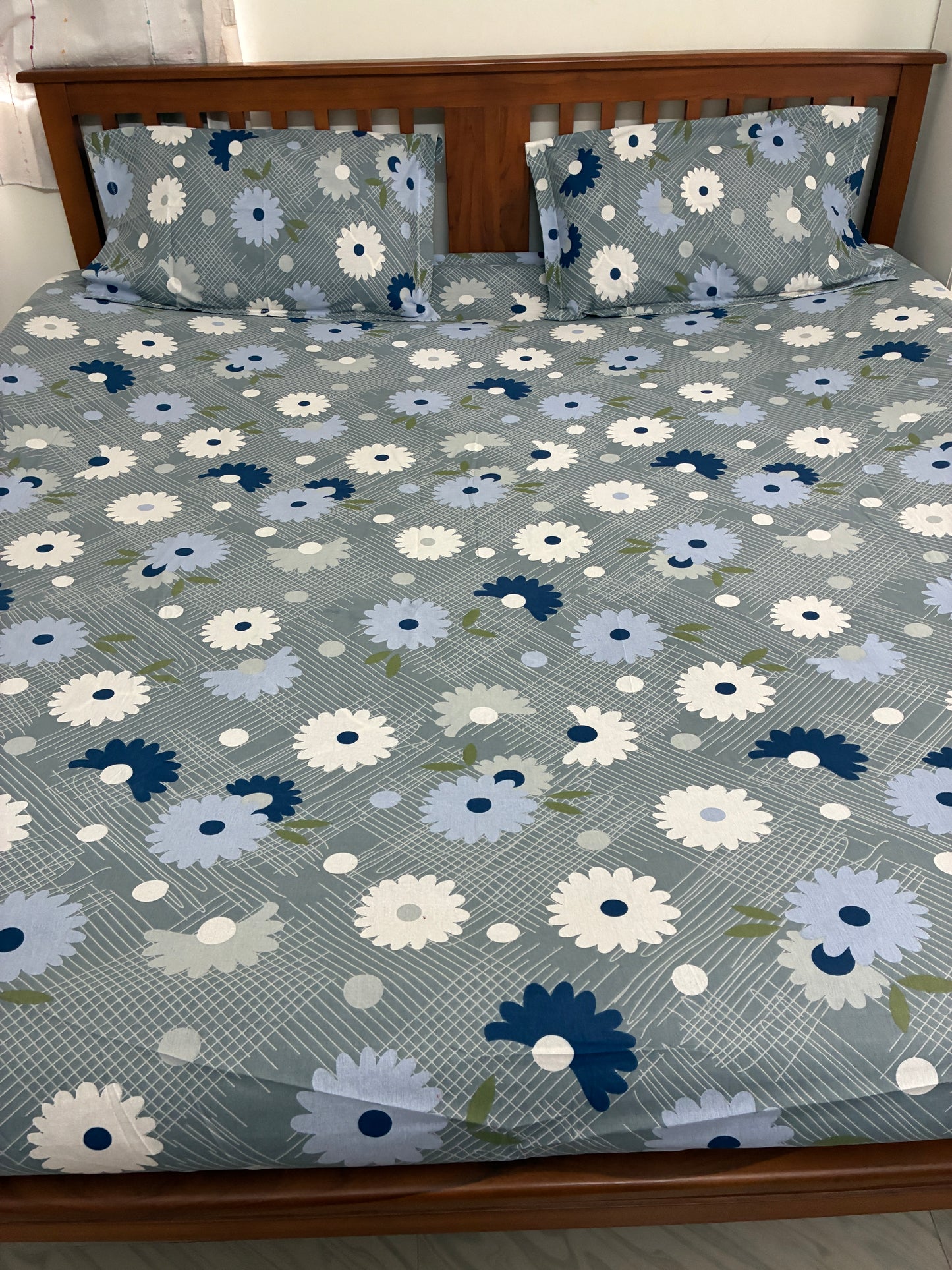 Fitted King Size Bedspreads  78 x 72 x 8 inch
