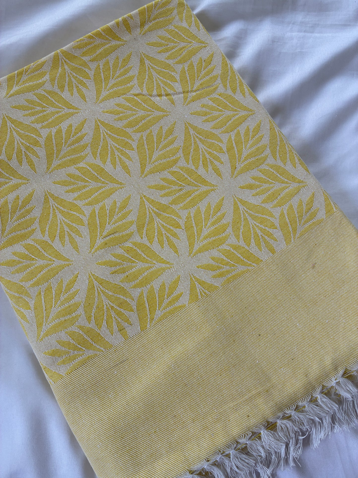 Yellow Leaf Single Size Blanket / Throw