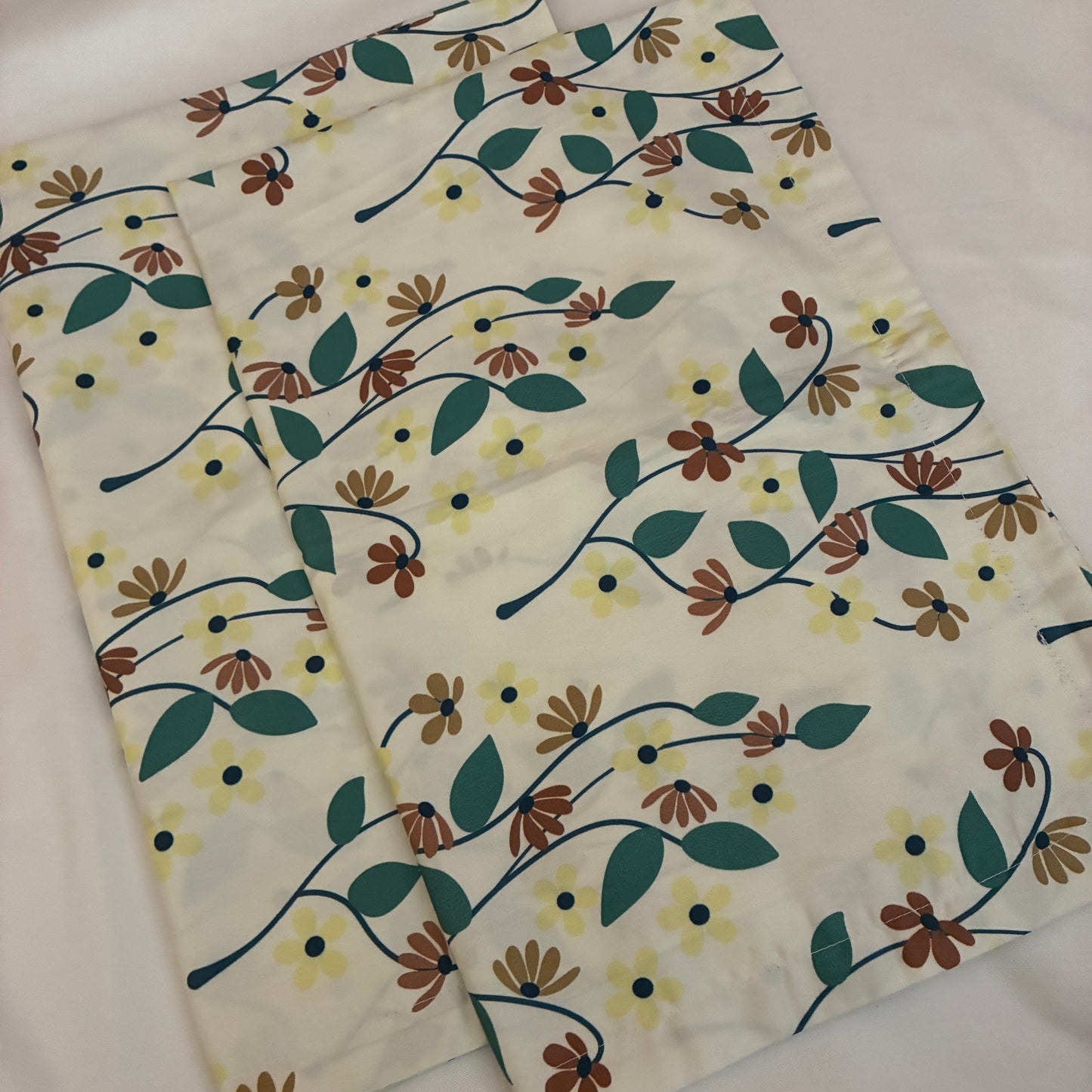 Cute Daisy 300TC Premium Cotton Pillow Covers