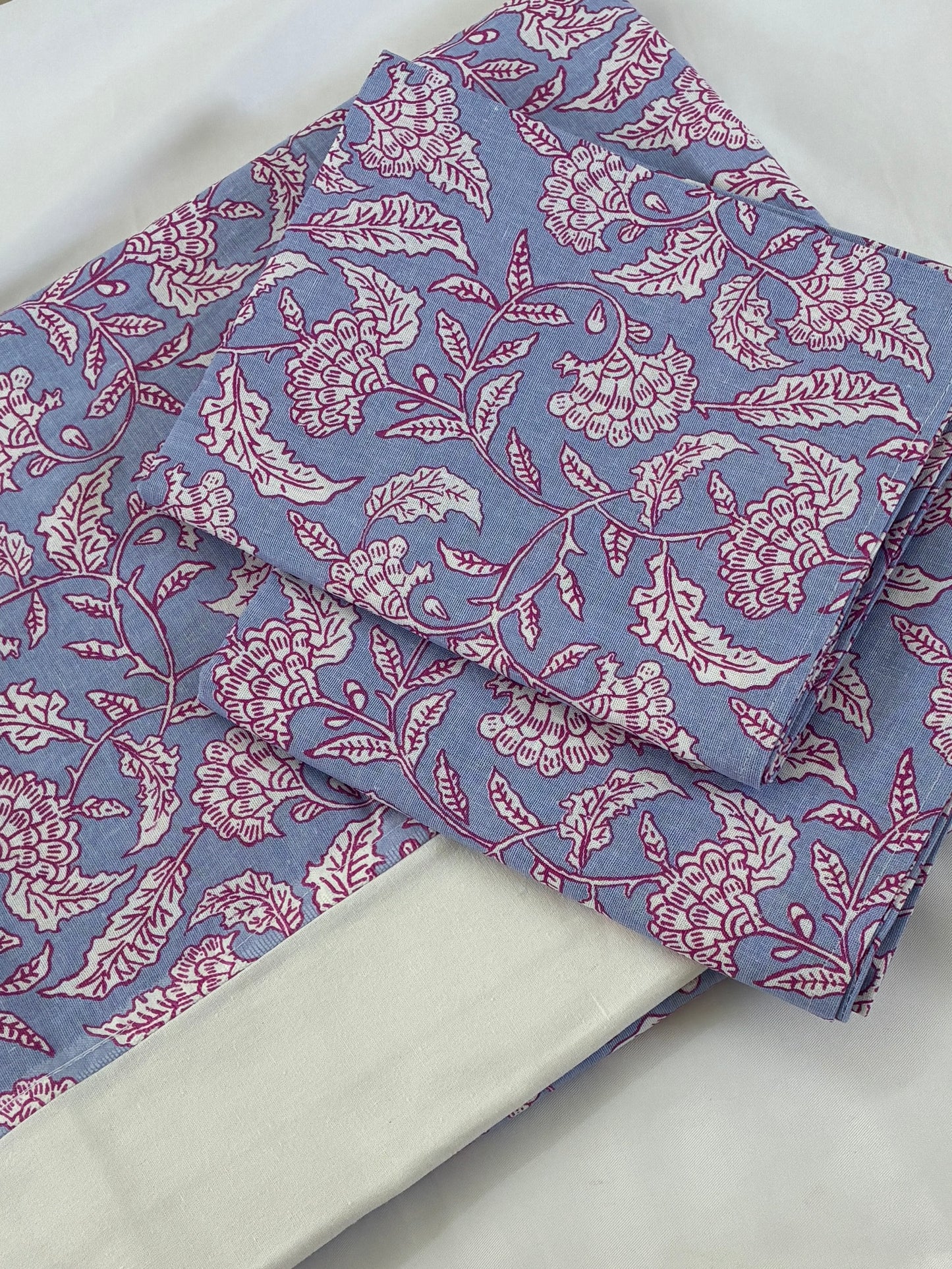 Queen Size Bedspread 90x100 inches