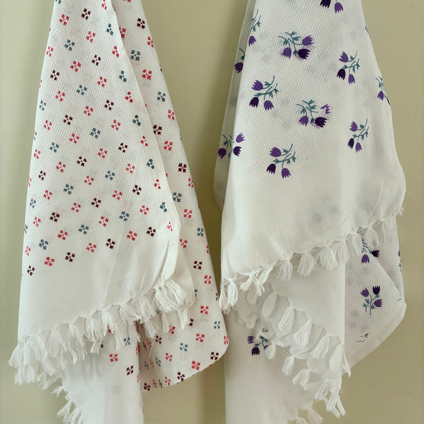 White Floral Cotton Bath Towel (Price for 1 Piece)