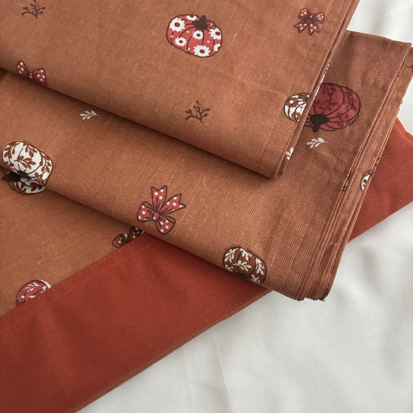 Brown Pumpkin King Size Cotton Bedspread 100x110 inches (2 pillow covers)
