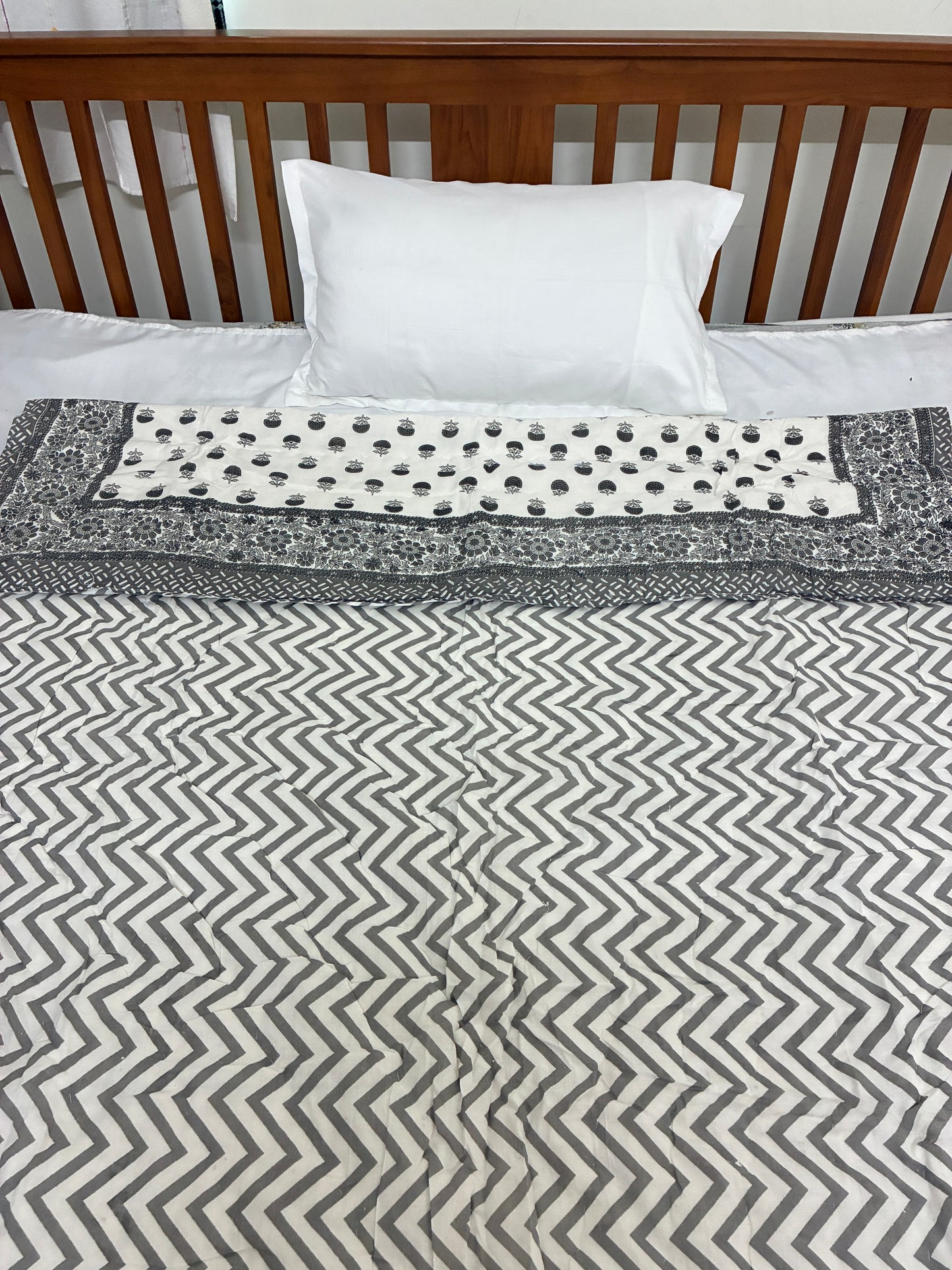 Reversible Single Size Cotton Quilt