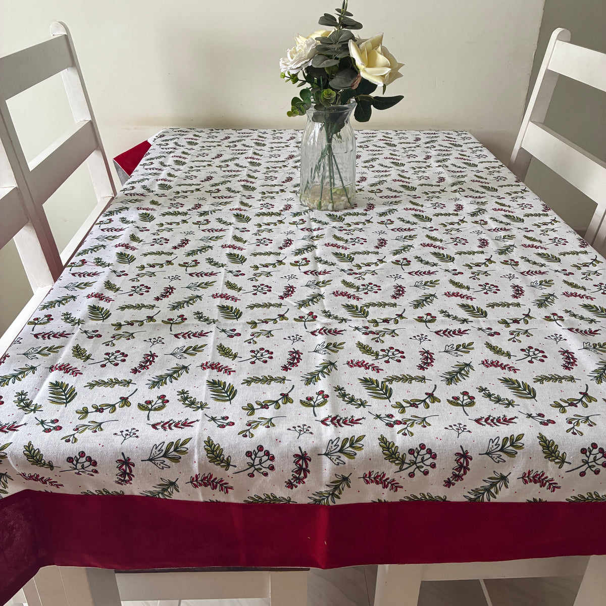 Leaves 4 Seater Table Covers