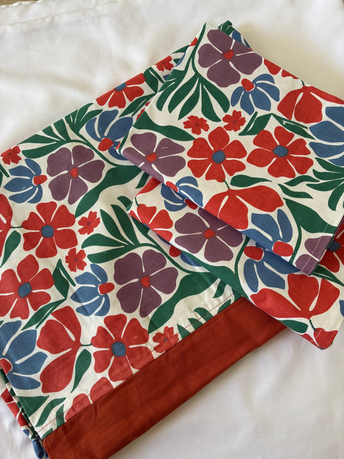 Queen Size Bedspread 90x100 inches