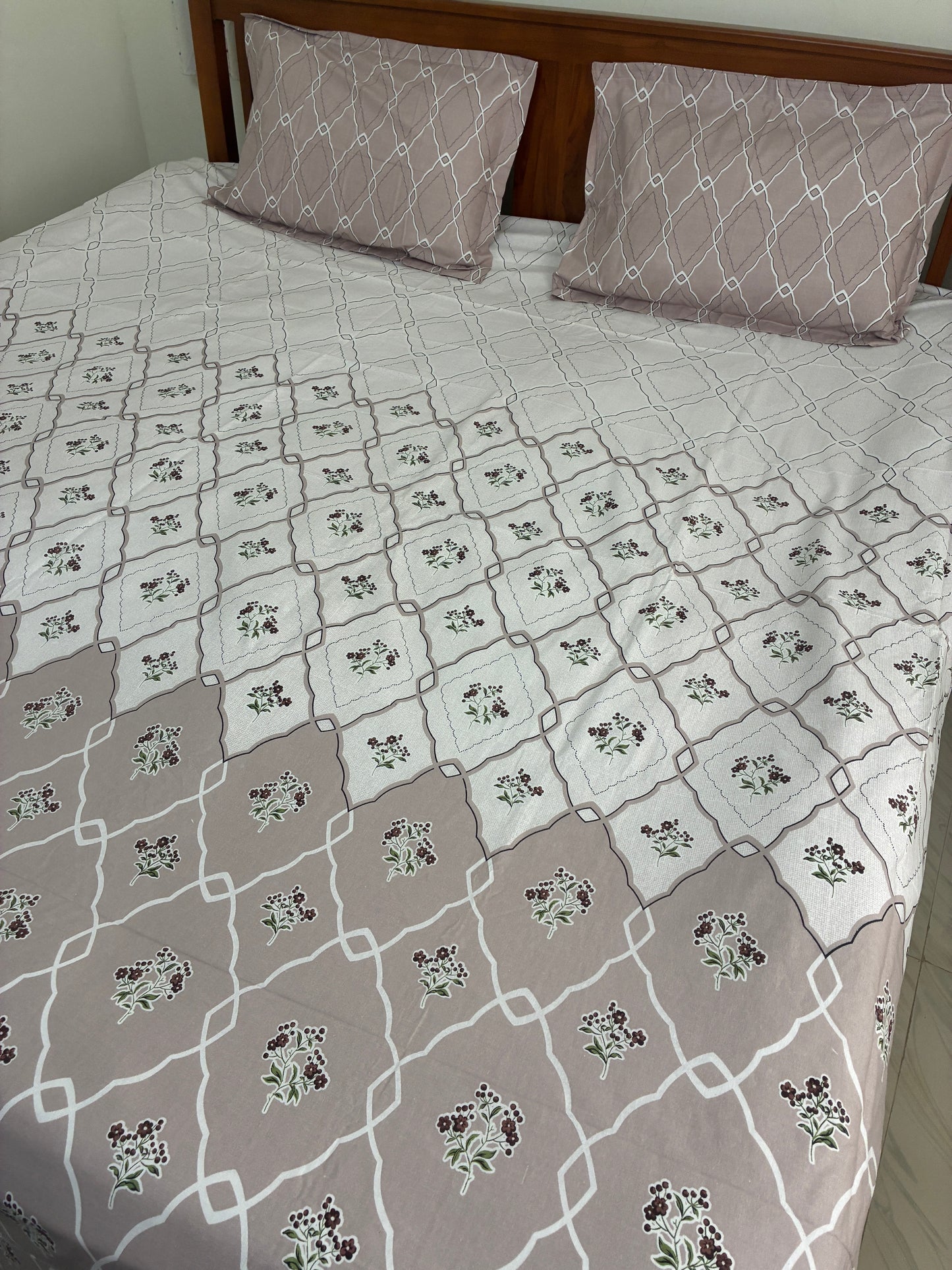 Soft King Size Bedspread 108x108 inches